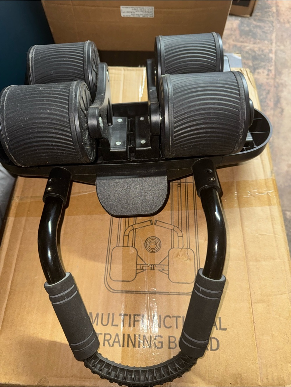 Black Ab Roller and Core Trainer - Picture 3 of 4